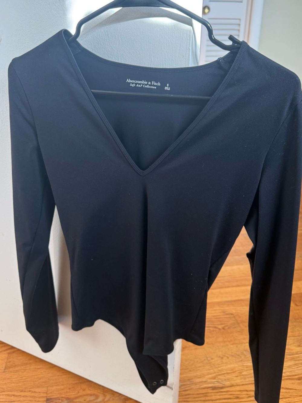 Abercrombie & Fitch Black V-Neck Long Sleeve Bodysuit